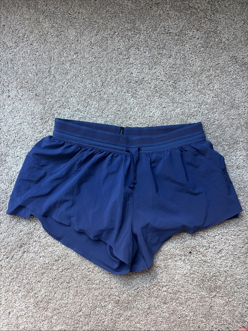 Women’s Janji AFO Middle Shorts